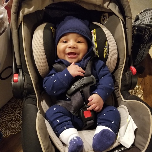 Meet your Posher, Brittney - Picture 3 of 6